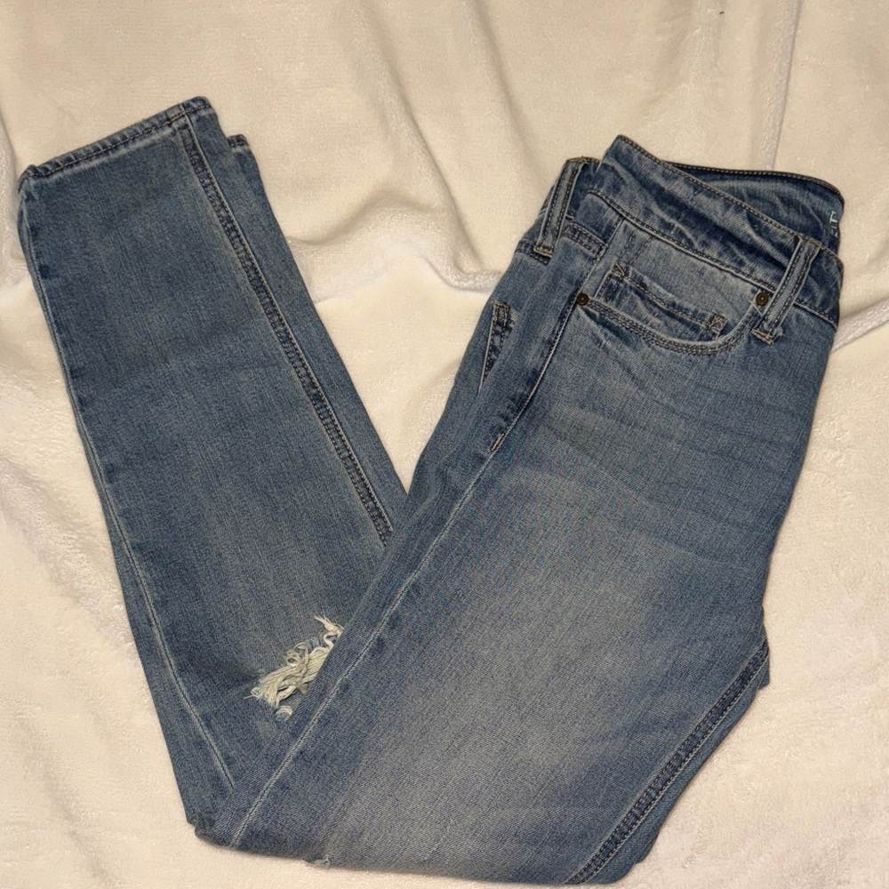 Empyre Light Blue Women's Cropped Boyfriend Jeans